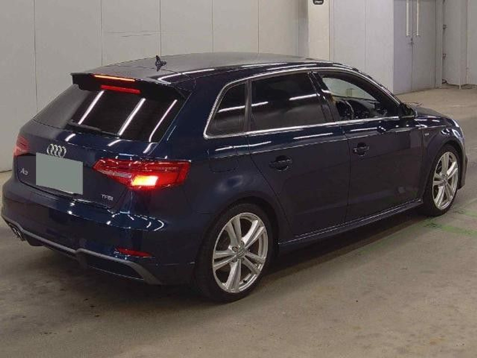 2017 Audi A3 - image 3