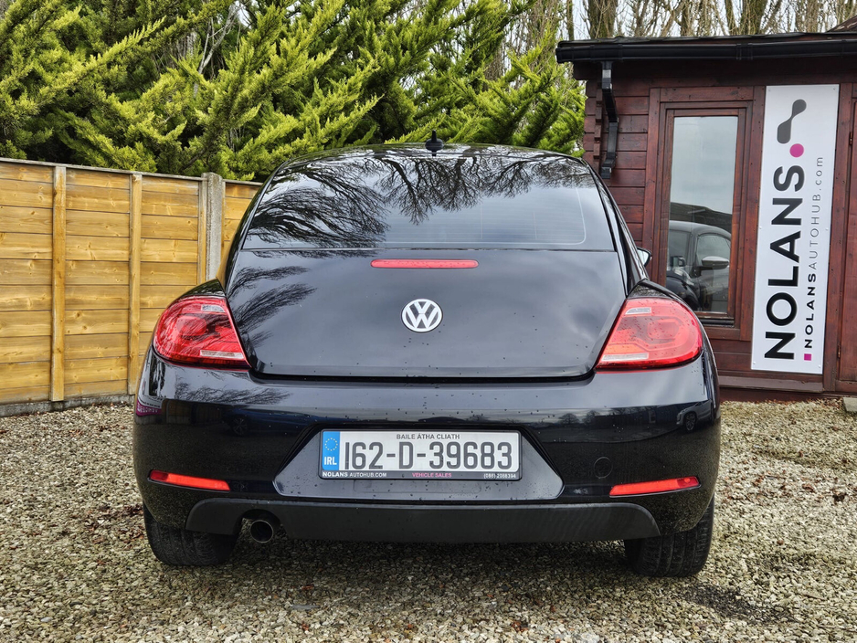 2016 Volkswagen Beetle - image 11