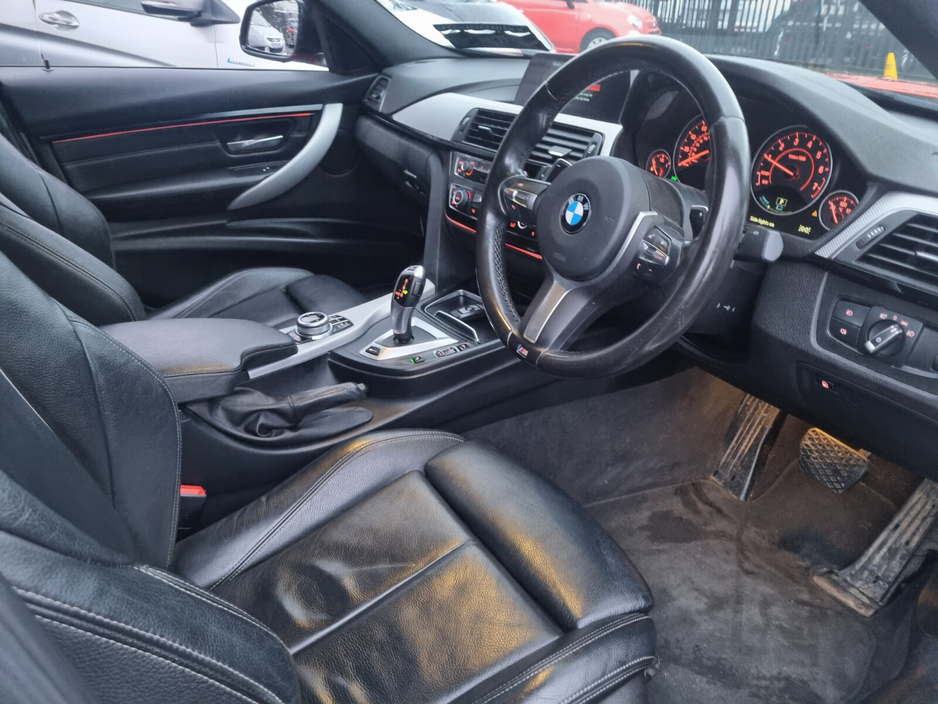 2018 BMW 3 Series - image 8