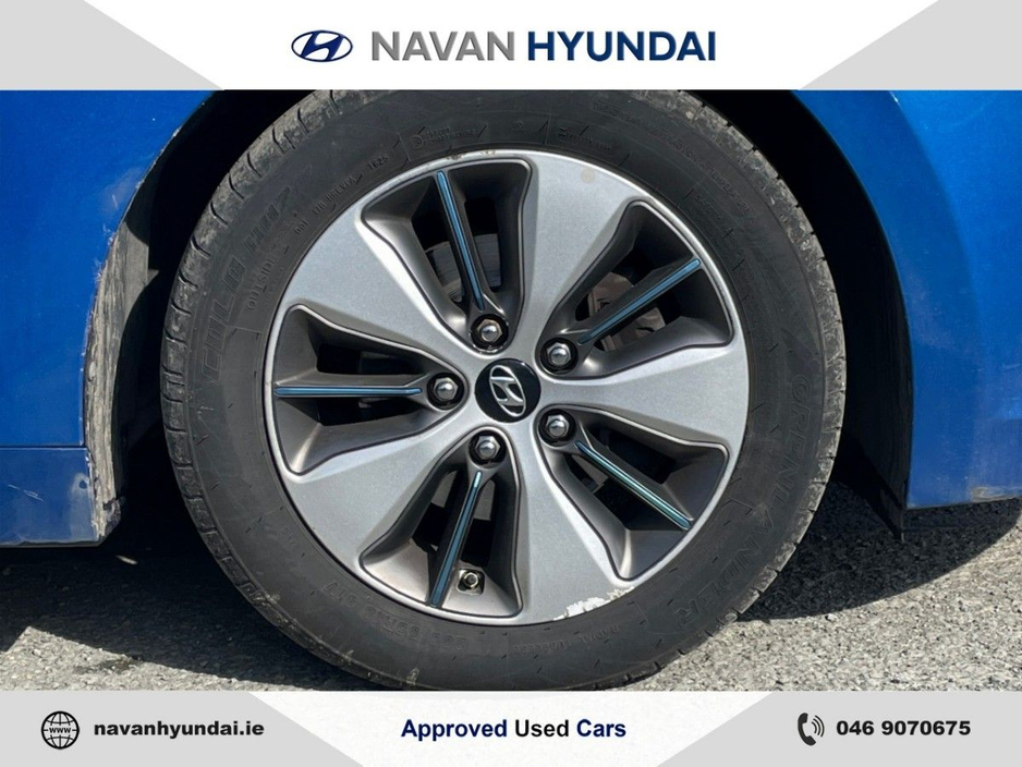 2018 Hyundai Ioniq - image 16