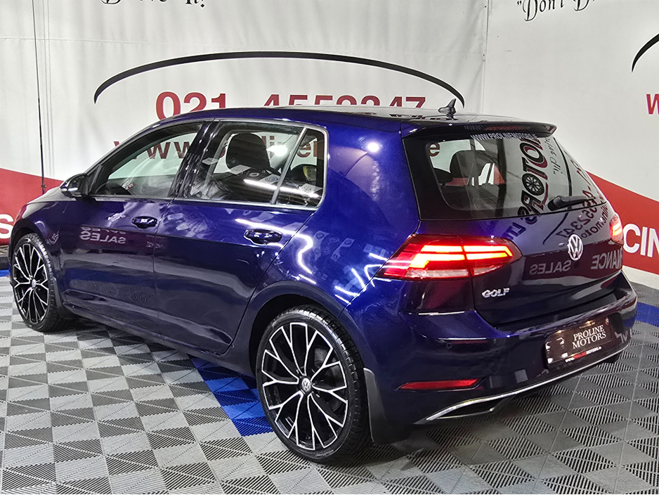 2018 Volkswagen Golf - image 5