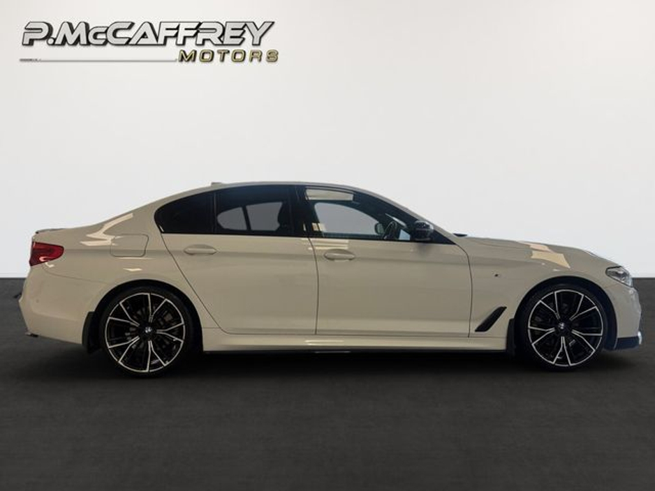 2020 BMW 5 Series - image 4