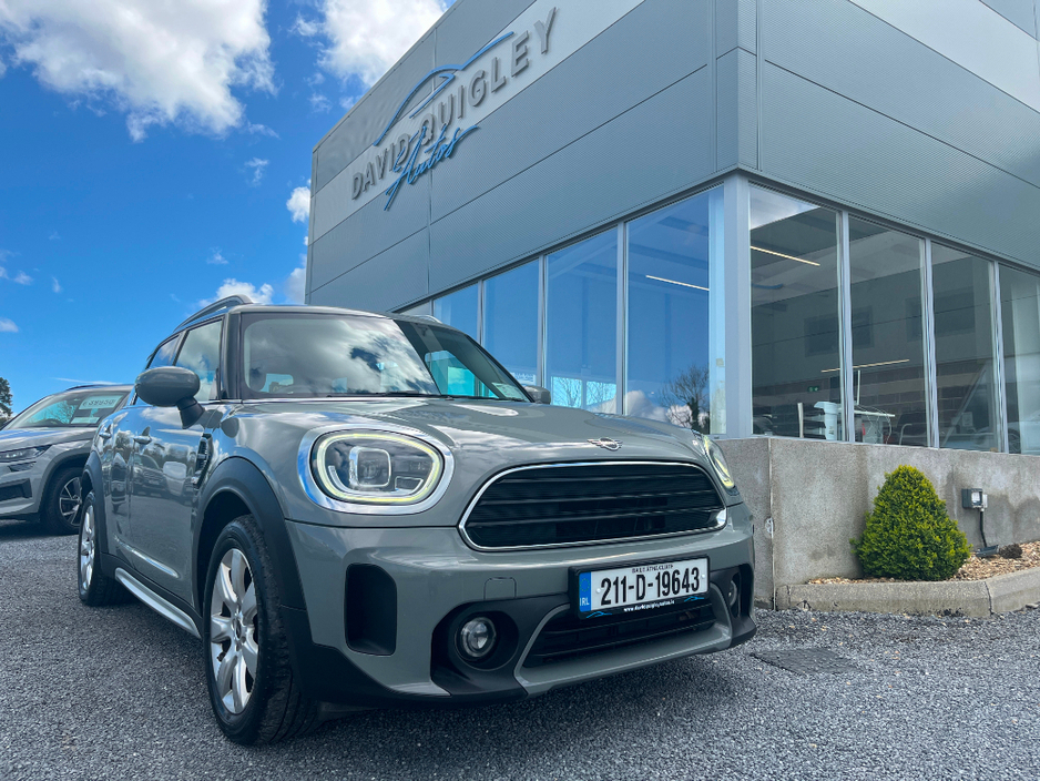 2021 MINI Countryman - image 2