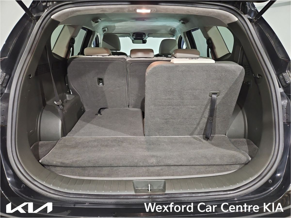 2022 Hyundai Santa Fe - image 16