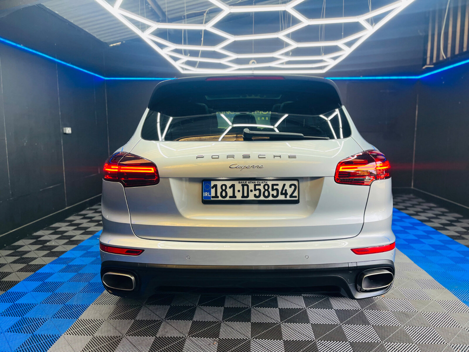 2018 Porsche Cayenne - image 21