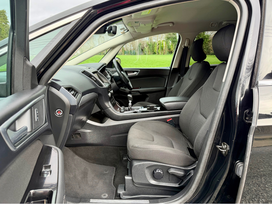 2016 Ford S-Max - image 22