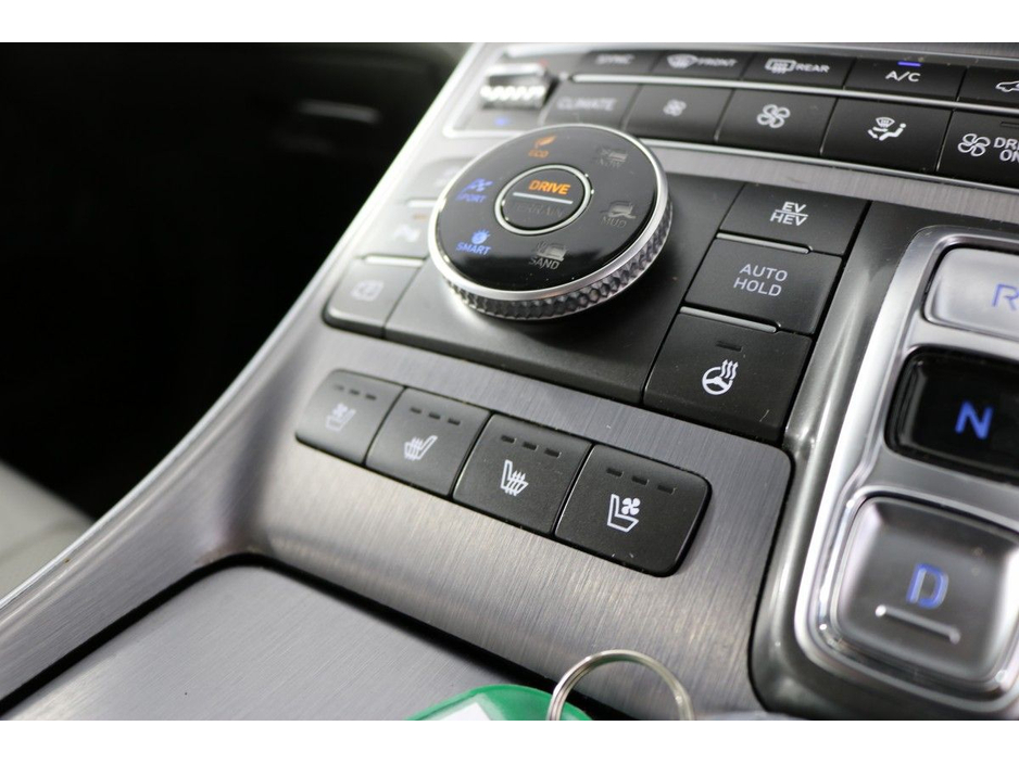 2024 Hyundai Santa Fe PHEV EXECUTIVE PLUS 4WD 1.6L PETROL AUTOMATIC 7 SEATER €49,995