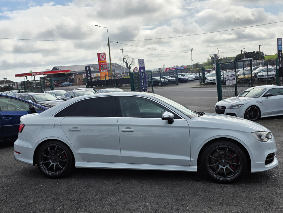 2015 Audi S3 - image 3