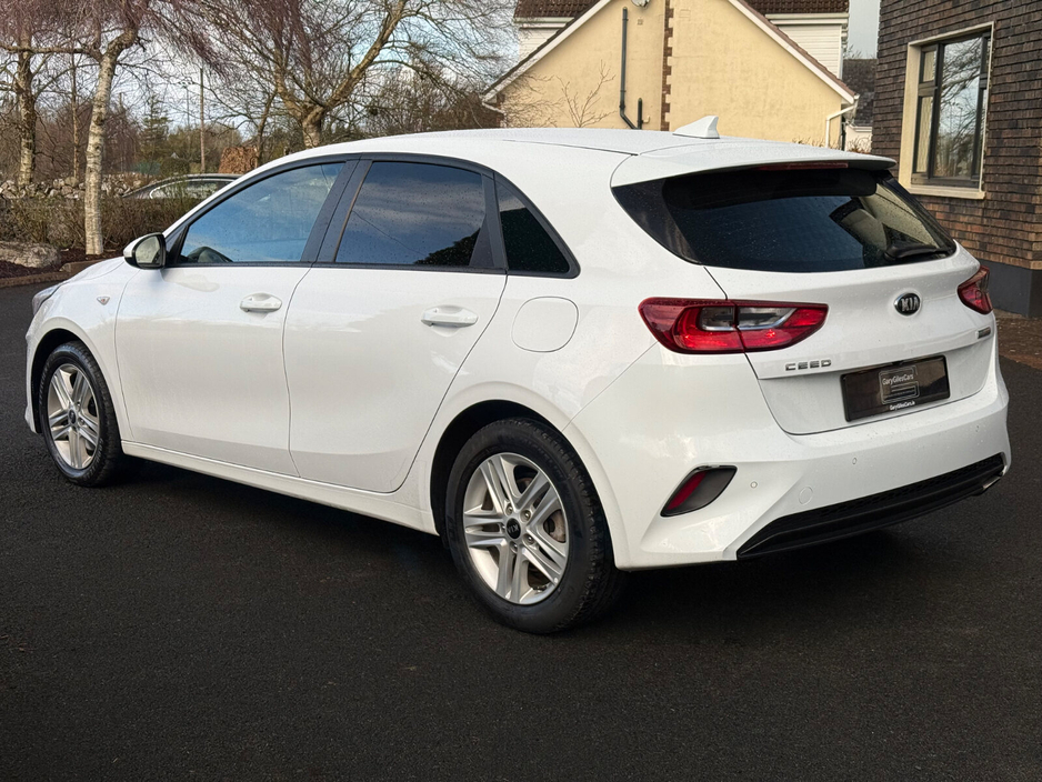 2021 Kia Ceed - image 5