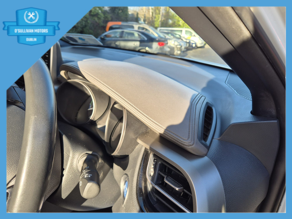 2022 Toyota C-HR / 2022 / 1.8 HYBRID / AUTOMATIC €19,999