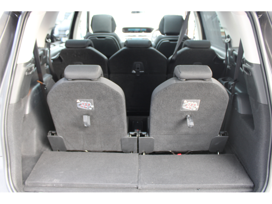 2020 Citroen Grand C4 SpaceTourer - image 21