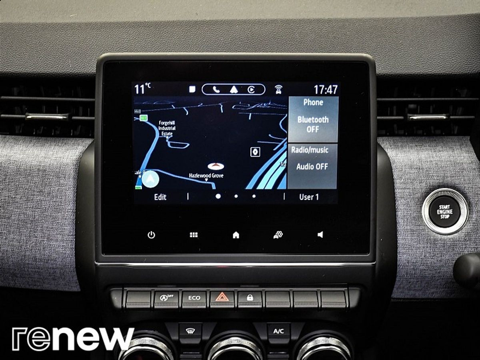 2025 Renault Clio - image 26