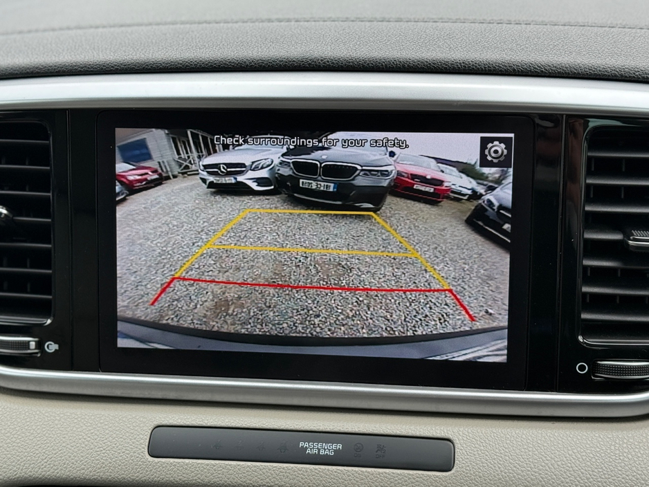 2022 Kia Sportage - image 28