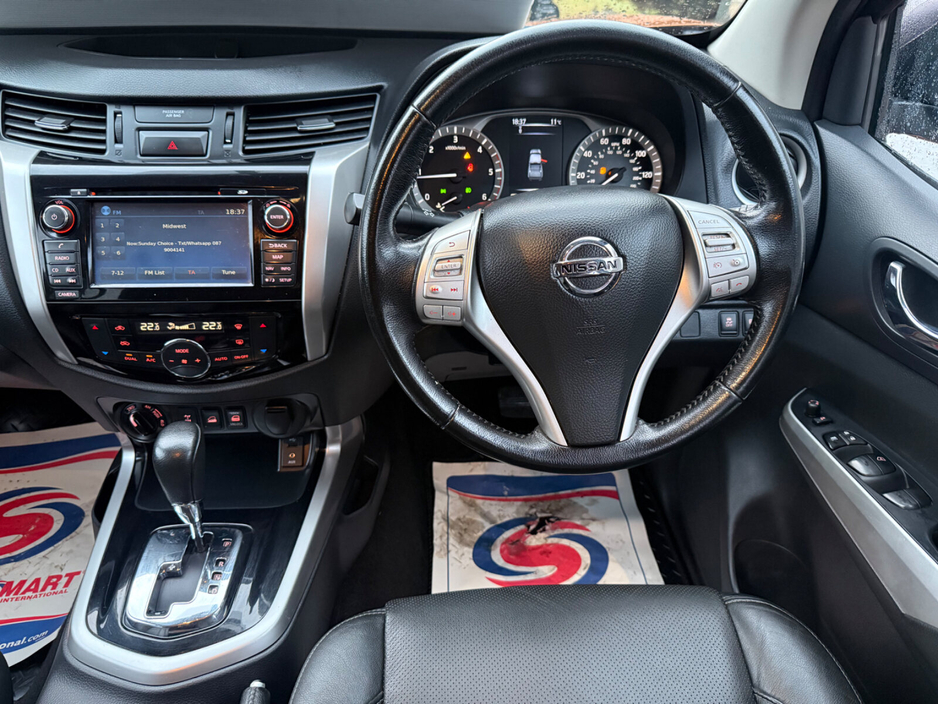 2019 Nissan Navara - image 19