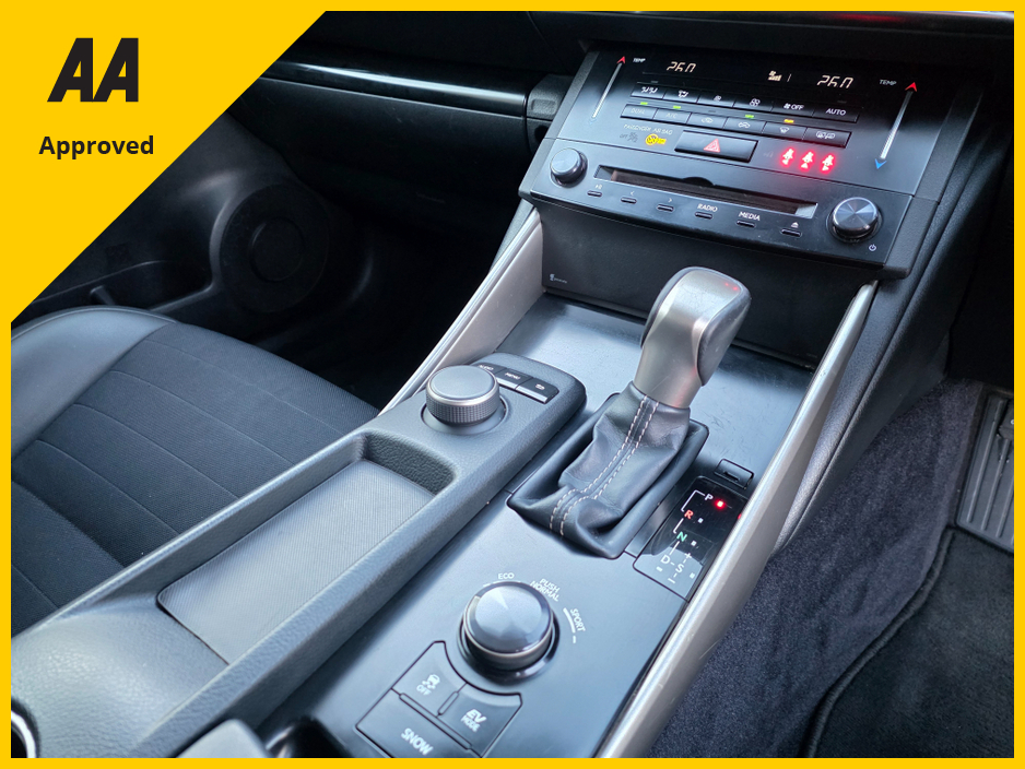 2014 Lexus IS 300 h * 2.5 PETROL/HYBRID * NEW NCT €13,900