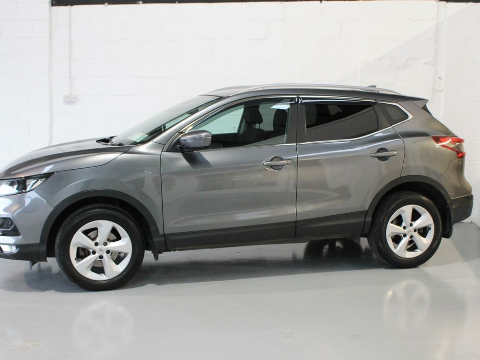 2019 Nissan Qashqai - image 4