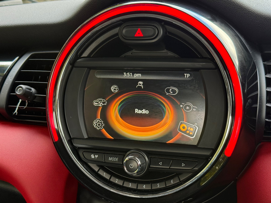 2018 MINI Hatch - image 18