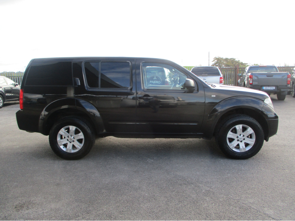 2011 Nissan Pathfinder 2.5 DCI XE 2 SEAT COMM €8,995