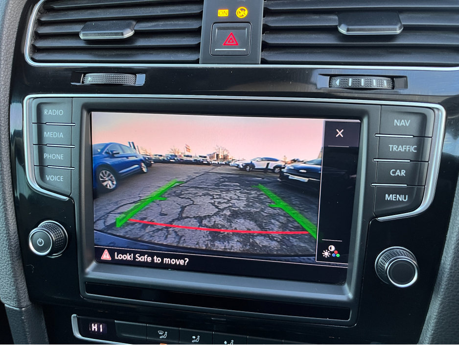 2015 Volkswagen Golf HIGHLINE AUTOMATIC 1.4 PETROL //LOW MILES//REVERSE CAMERA//KEYLESS ENTRY//ADAPTIVE CRUISE CONTROL// €14,950