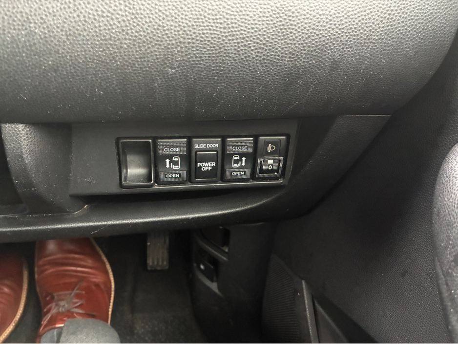 2008 Mazda Premacy Biante DBA-CCEFW 5DR AUTO €2,950