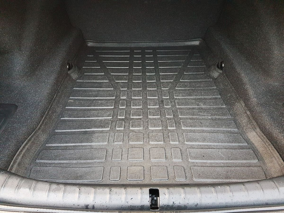 2022 BMW 5 Series - image 11