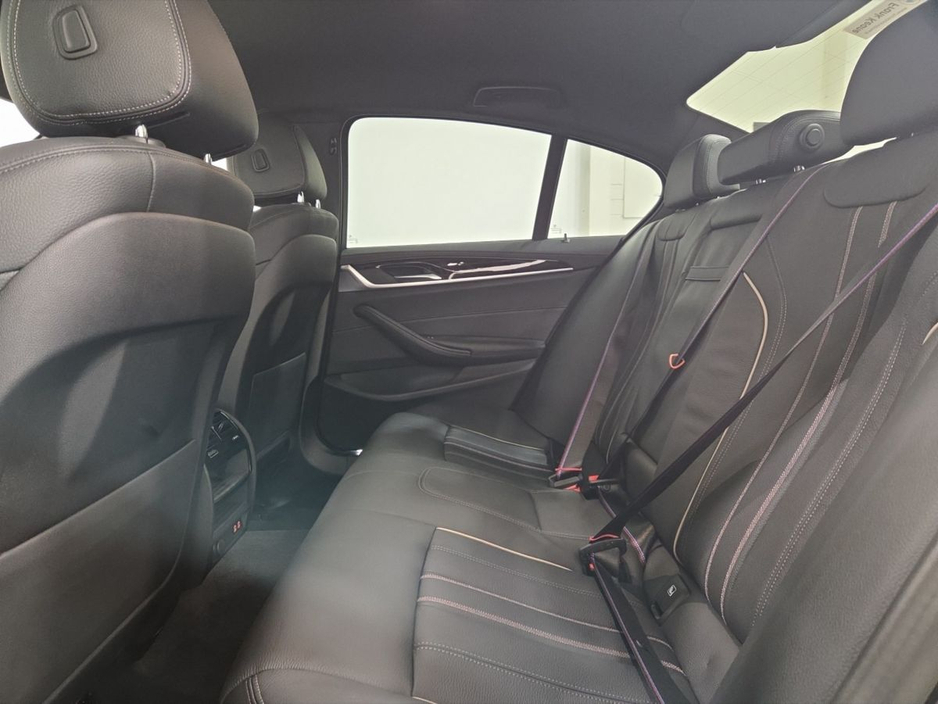 2022 BMW 5 Series 530e xDrive M Sport Saloon €44,950