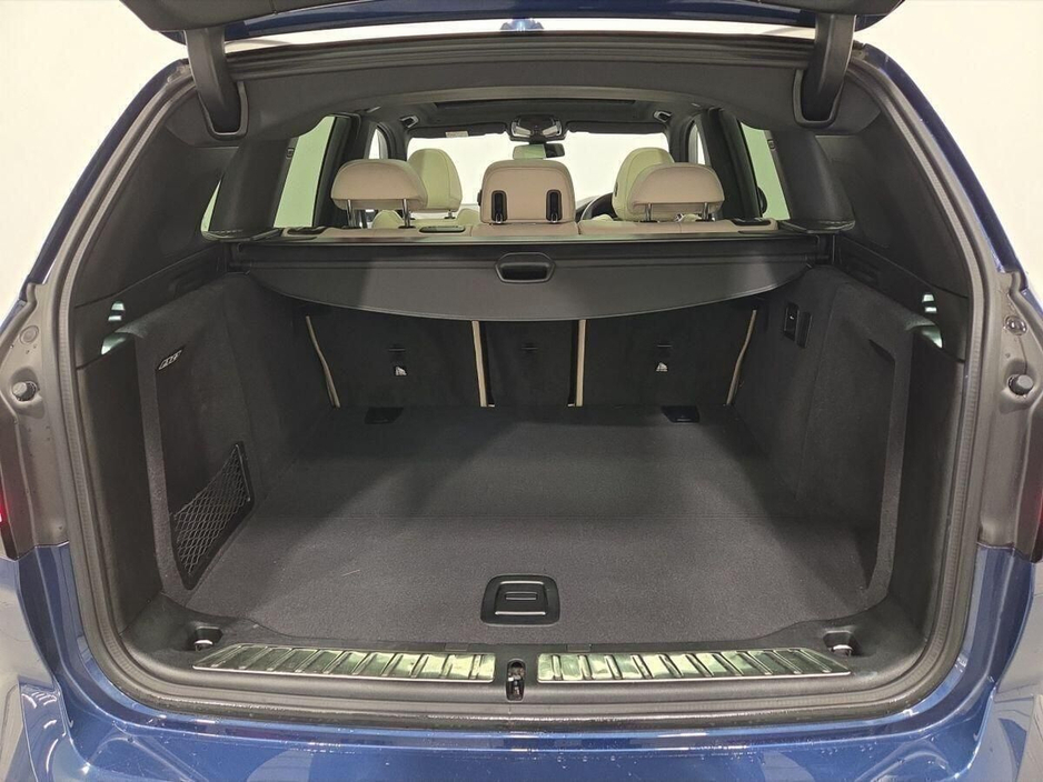 2023 BMW iX3 - image 13