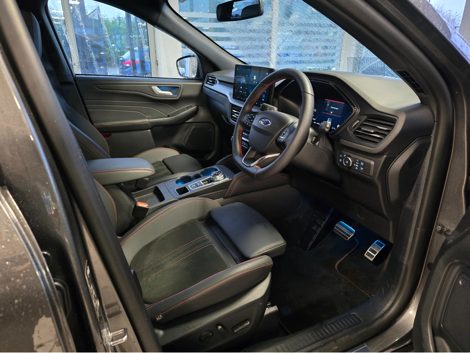 2025 Ford Kuga ST-LINE X PAN ROOF €42,900