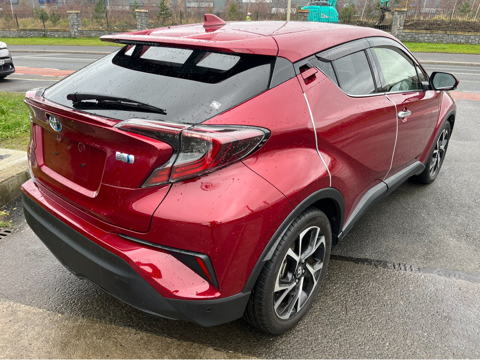 2018 Toyota C-HR - image 7