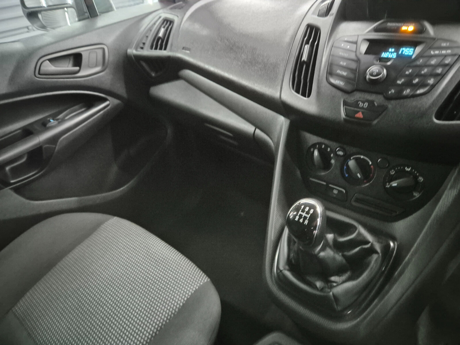 2016 Ford Tourneo Connect - image 14