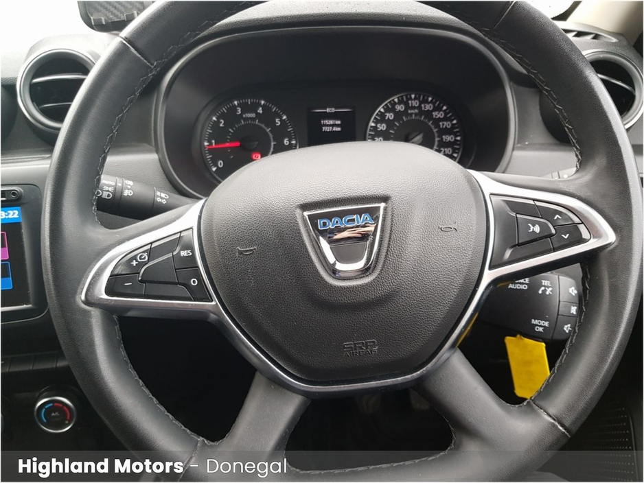 2020 Dacia Duster - image 16