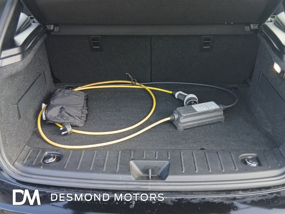 2022 BMW i3 - image 18