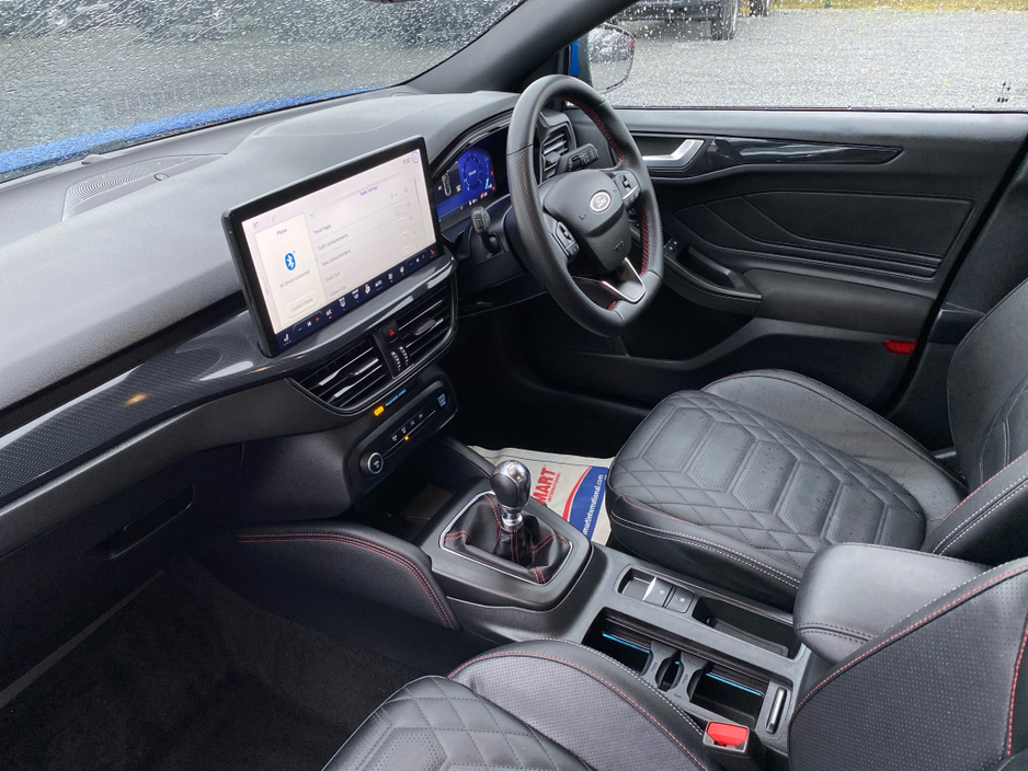 2023 Ford Focus - image 7