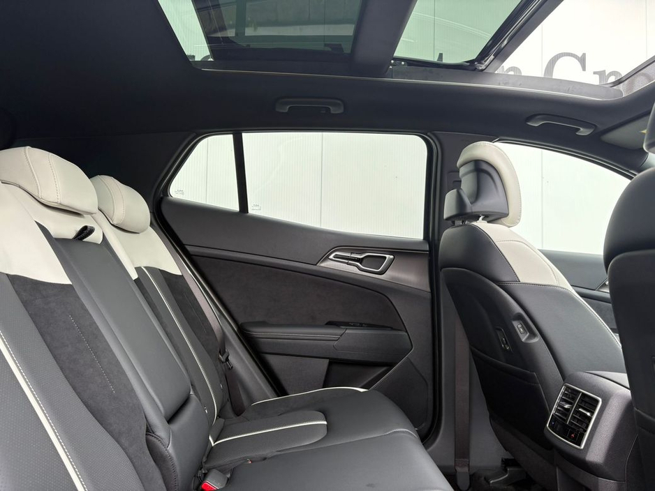 2026 Kia Sportage - image 27