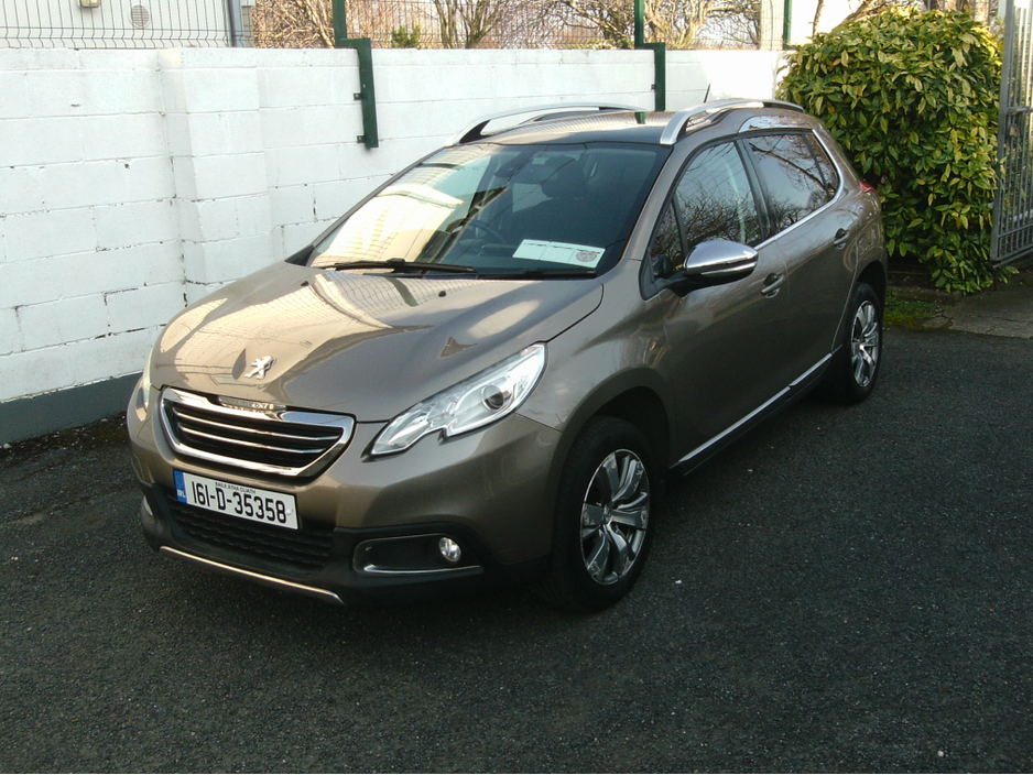 2016 Peugeot 2008 - image 5