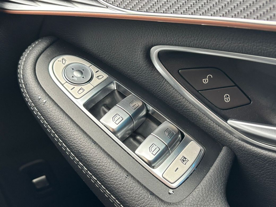 2023 Mercedes-Benz EQC 400 4MATIC AMG LINE EDITION €37,990