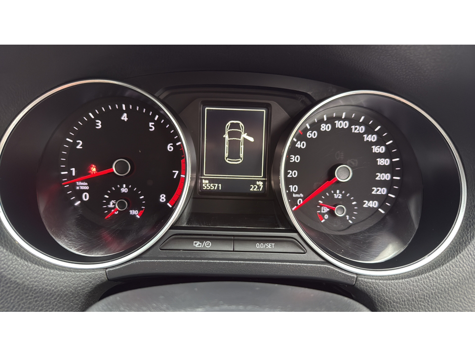 2016 Volkswagen Polo - image 20