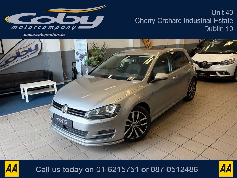 2014 Volkswagen Golf - image 4