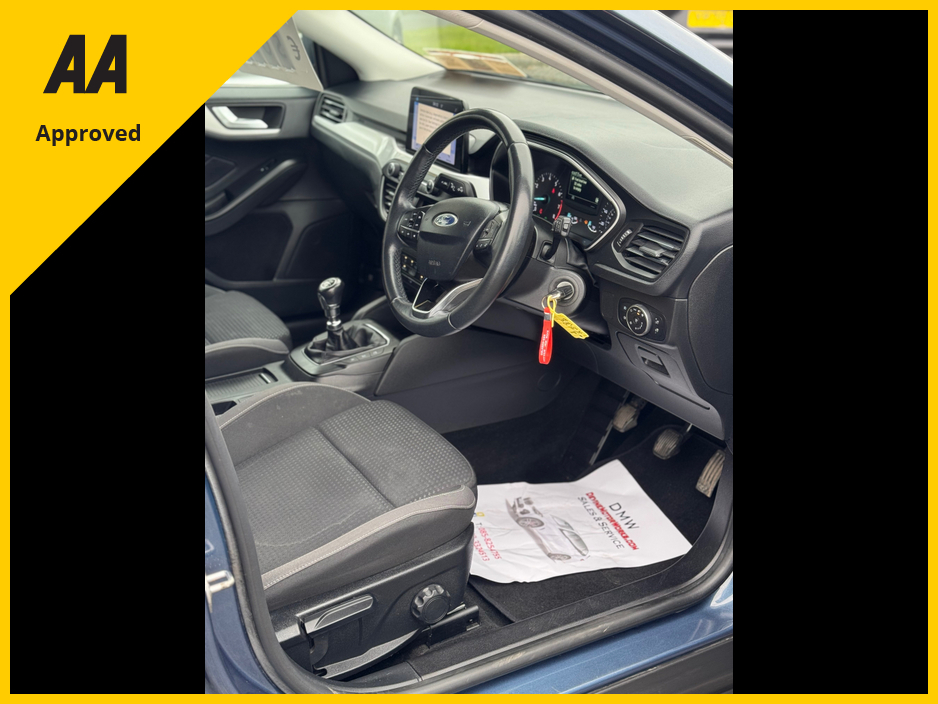 2020 Ford Focus - image 5