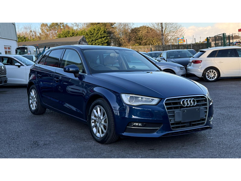 2015 Audi A3 - image 3