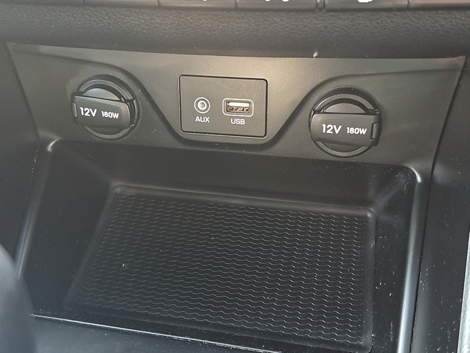 2017 Hyundai Tucson - image 29