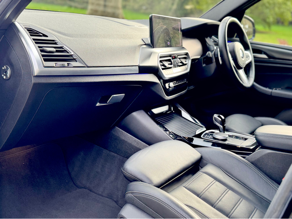 2022 BMW X3 - image 20