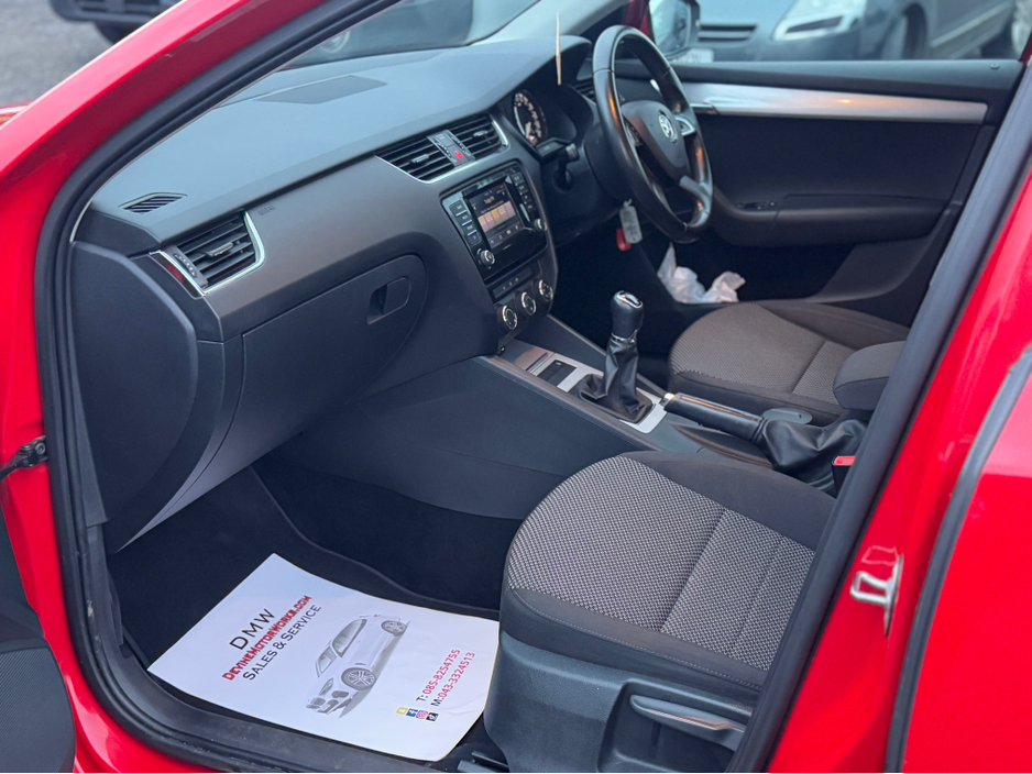 2015 Skoda Octavia AMBITION 1.6 TDI 90HP 4DR €8,750