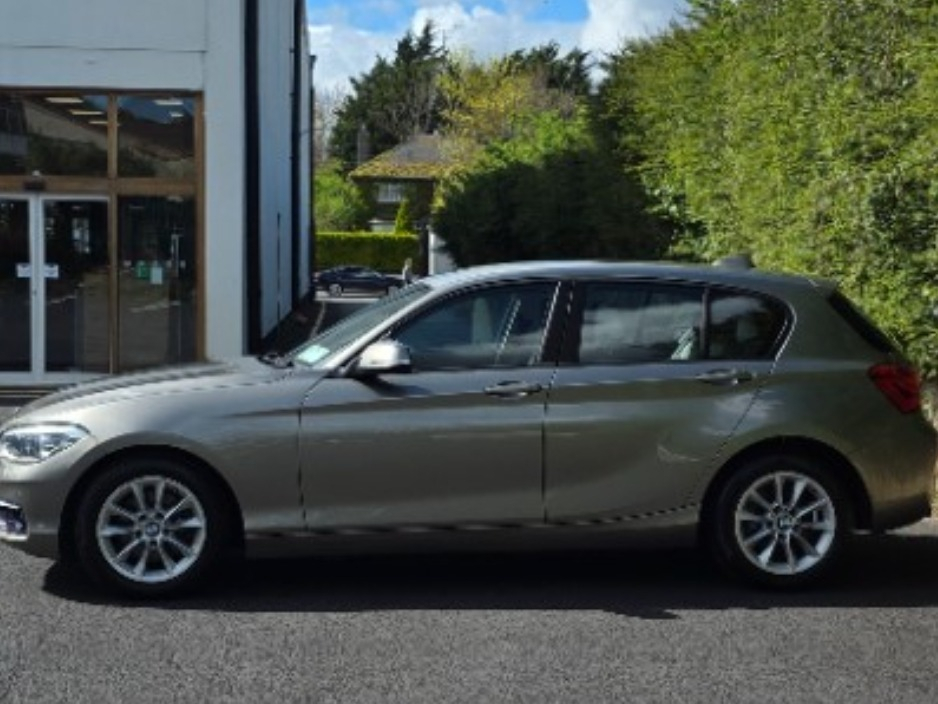 2015 BMW 1 Series - image 4