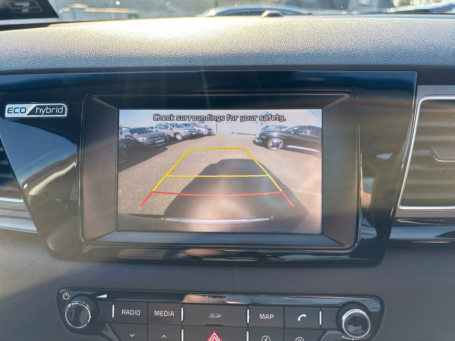 2017 Kia Niro - image 13