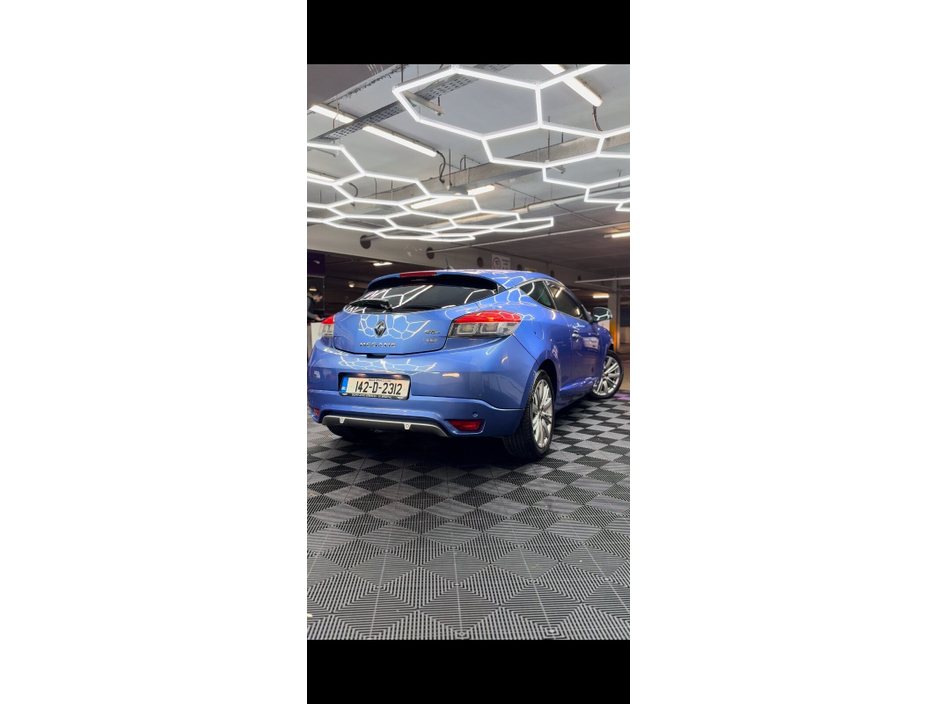 2014 Renault Megane - image 5