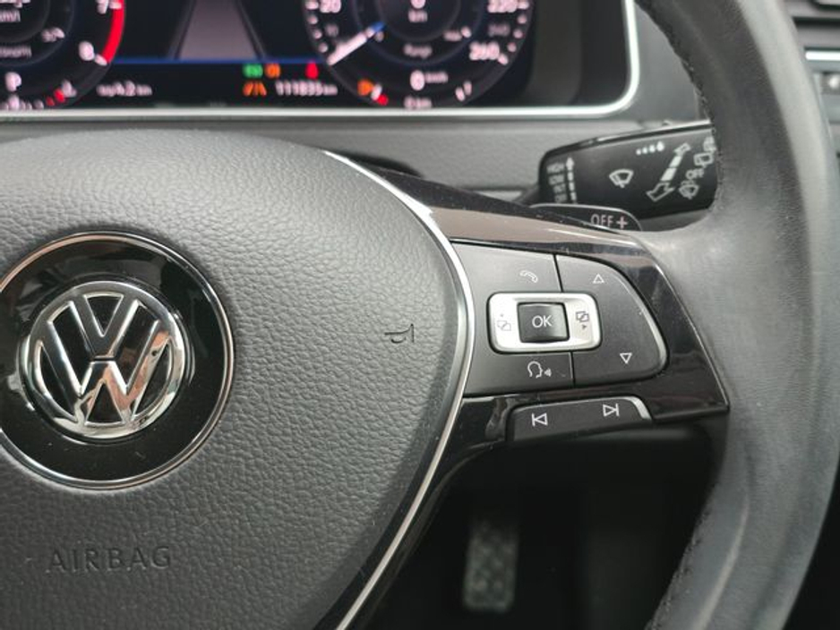 2018 Volkswagen Golf - image 24