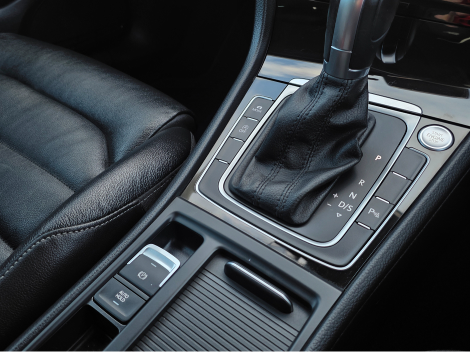 2015 Volkswagen Golf ESTATE ( 152 REG LEATHER FULL LEATHER SEATS 1.4 TSI AUTOMATIC ESTATE FULL LEATHER HEATED ELECTRIC SEATS  REV CAMERA ALLOYS LOW TAX BAND €13,950