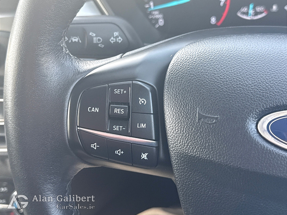 2019 Ford Focus - image 16