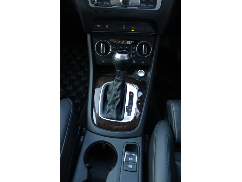 2017 Audi Q3 1.4TFSI SPORTS EDITION 5DR ESTATE AUTO // IMMACULATE CONDITION WITH FULL BLACK LEATHER // BUY WITH CONFIDENCE AA AND SIMI DEALER 2026 // FINANCE ARRANGED // ALL TRADE INS WELCOME // €19,950